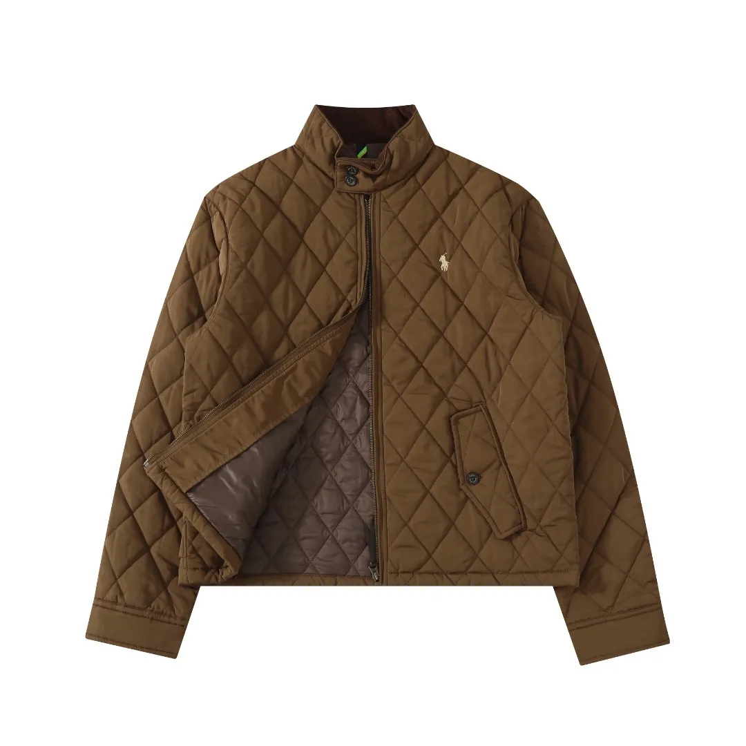 P350 #R57 Ralpah Lauren/Ralph Lauren Diamond Check Stand Collar Veteran Cotton Jacket Uniform British Retro Style for Men and Women Item No. RL17381 Classic Diamond Henley Lavalier Thin Cotton Jacket Simple yet stylish corduroy trimmed cuffs Collar Can be straight folded Two-wear, half-high collar front double-button closure, front full zipper Fabric has a certain anti-water effect, classic forever , there are adjustable buckle tabs at the back waist. Delicate embroidery of the pony on the left side of the chest is retro and timeless. Color: black, navy blue, brown, army green. Size: M L